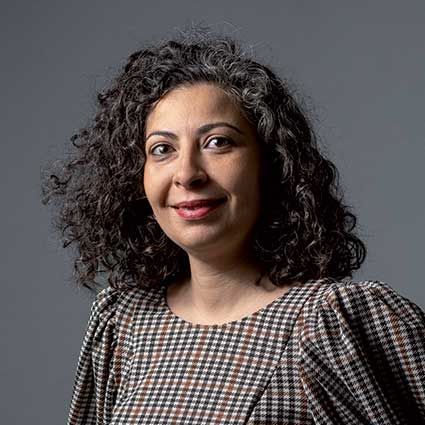 Hasnaa Hafid, Directrice de Participations iXO PE