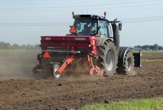 Farmitoo lève 10 millions d’euros auprès de Ventech, IXO Private Equity et Bpifrance, pour le compte l’Etat dans le cadre du Programme d’investissements d’avenir, pour développer la vente d’équipements agricoles en ligne