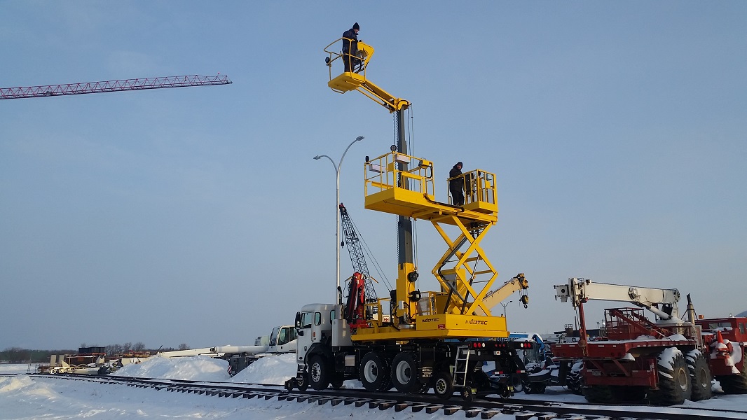 leader européen de la conception et fabrication d’engins rails/routes dédiés à l’installation et la maintenance des infrastructures caténaires ferroviaires